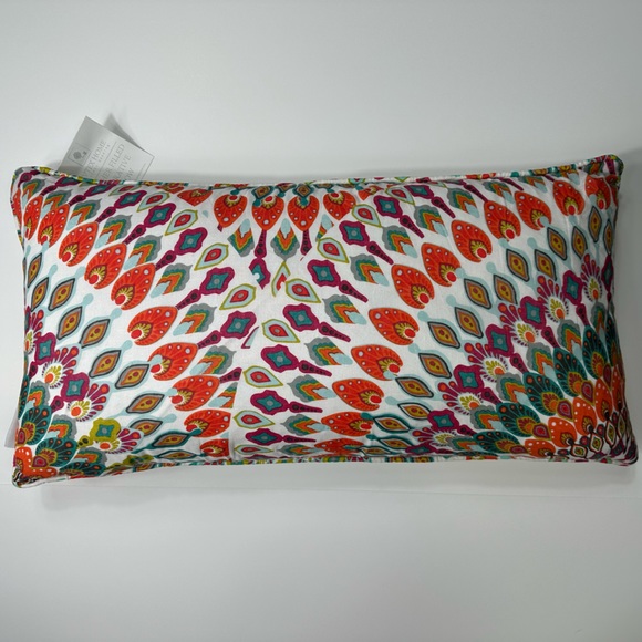 NWT Mirage Multicolor Three Girrafes Applique 12 in. x 24 in. Throw Pillow - Picture 4 of 11